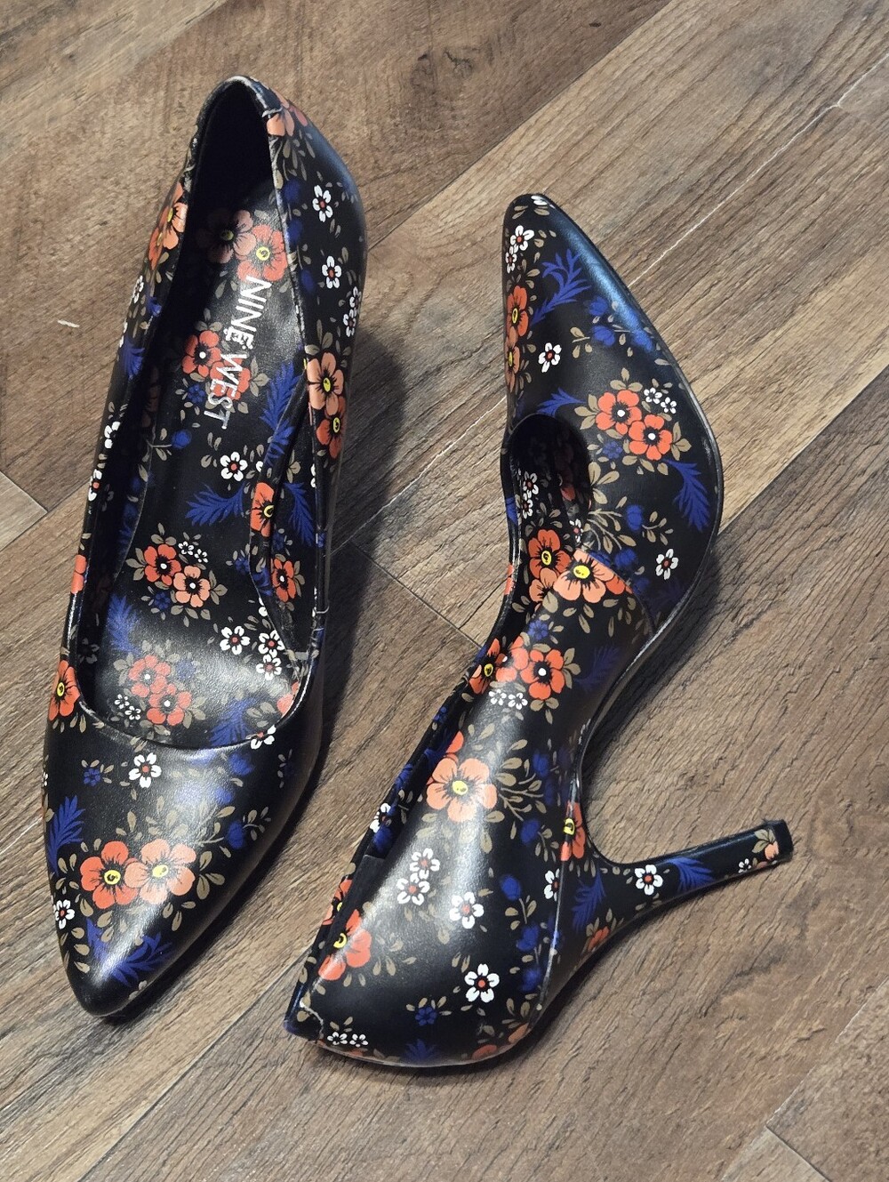 Nine West Black Floral Pointed Pumps